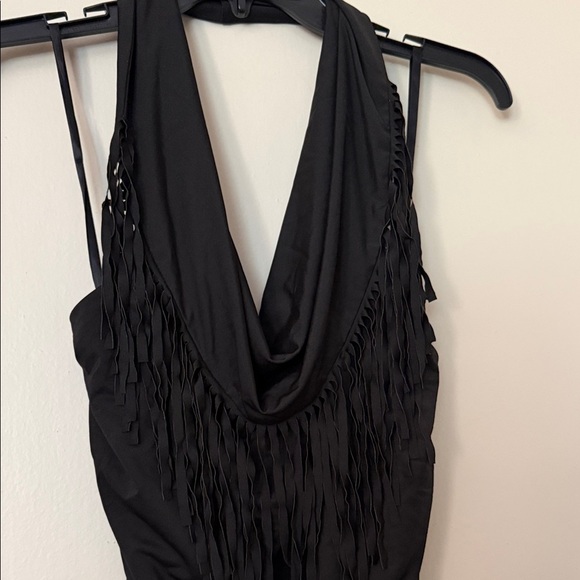 NWT 2Bebe Elegant Black Halter Top size M - Picture 2 of 9